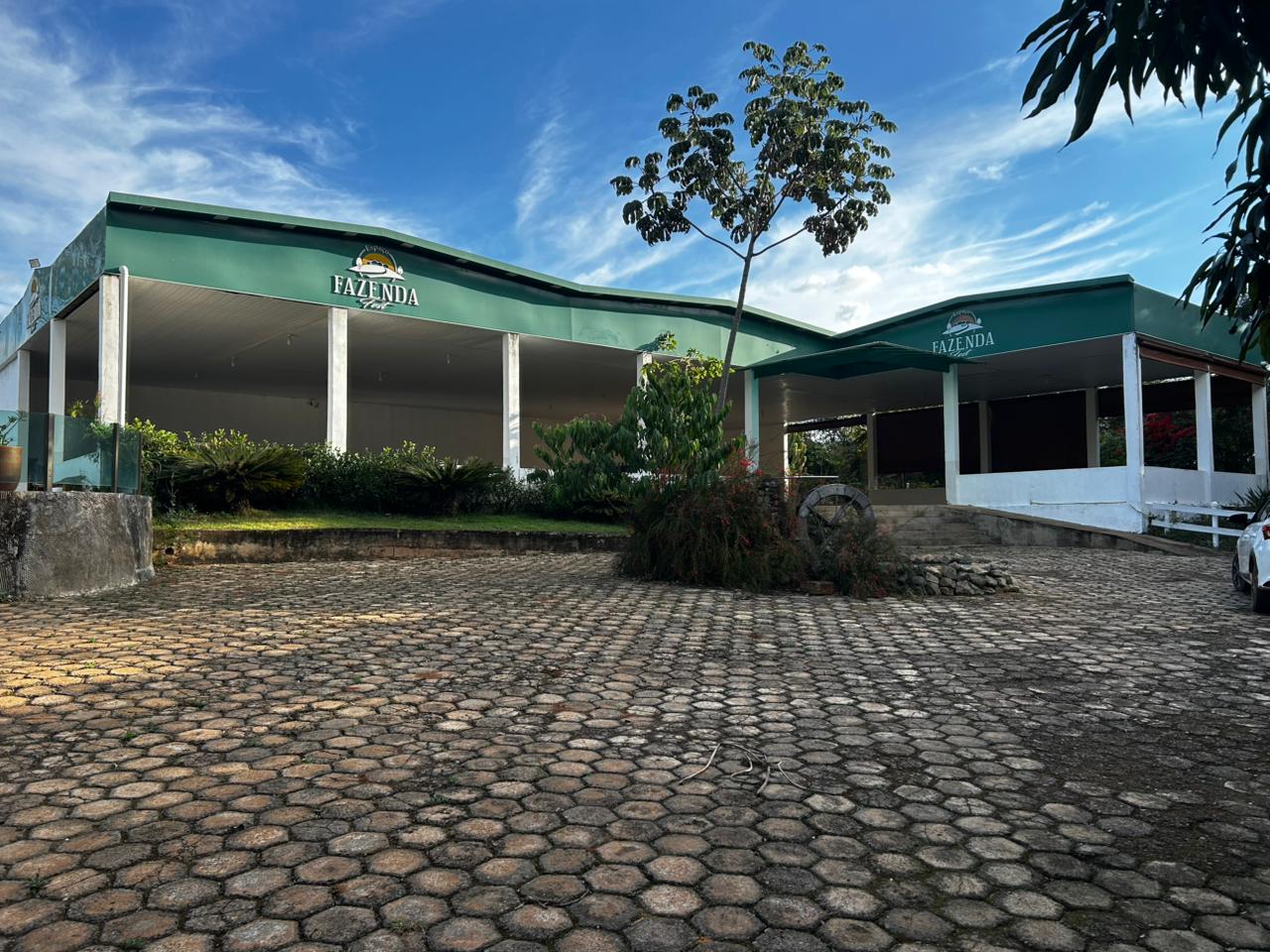 Área externa do local do Sunset Rural em Guapé